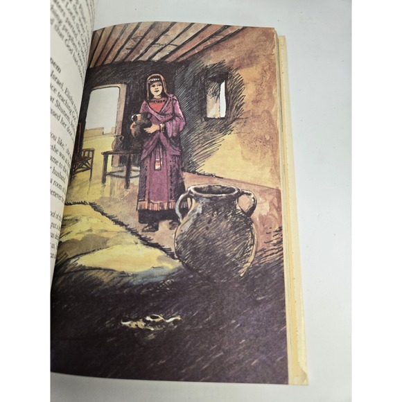 Lot Of 5 Holy Bible Vintage bibles and two study guides good condition Childrens - Picture 11 of 16